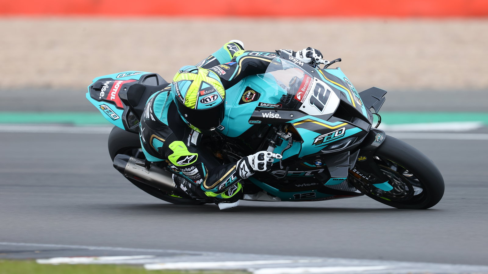 Xavi Fores - FHO Racing BMW - credit Ian Hopgood Photographt