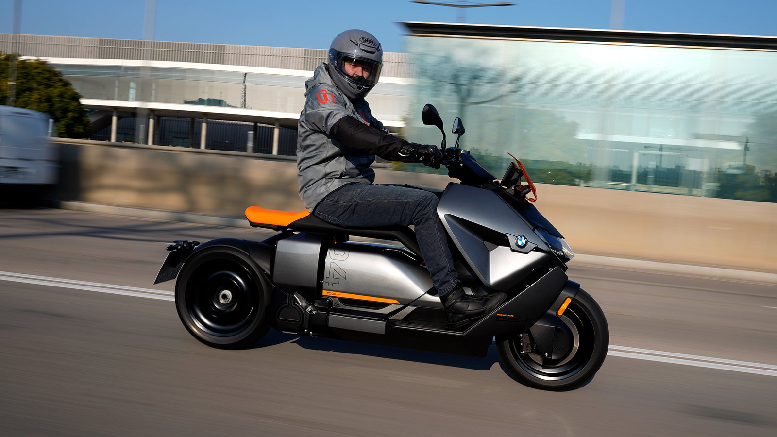 BMW CE 04 2022 review