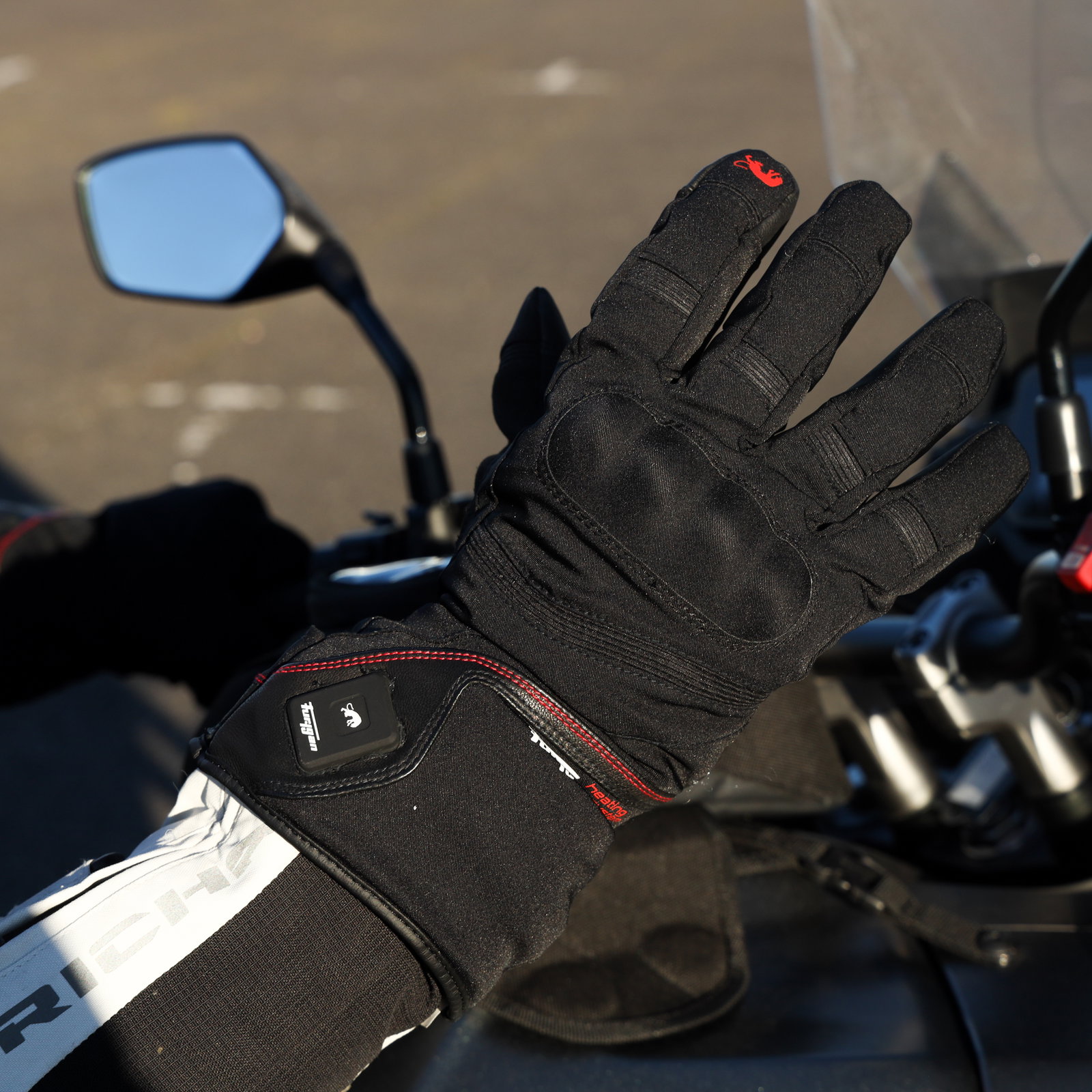 Furygan Genesis heated glove on rider