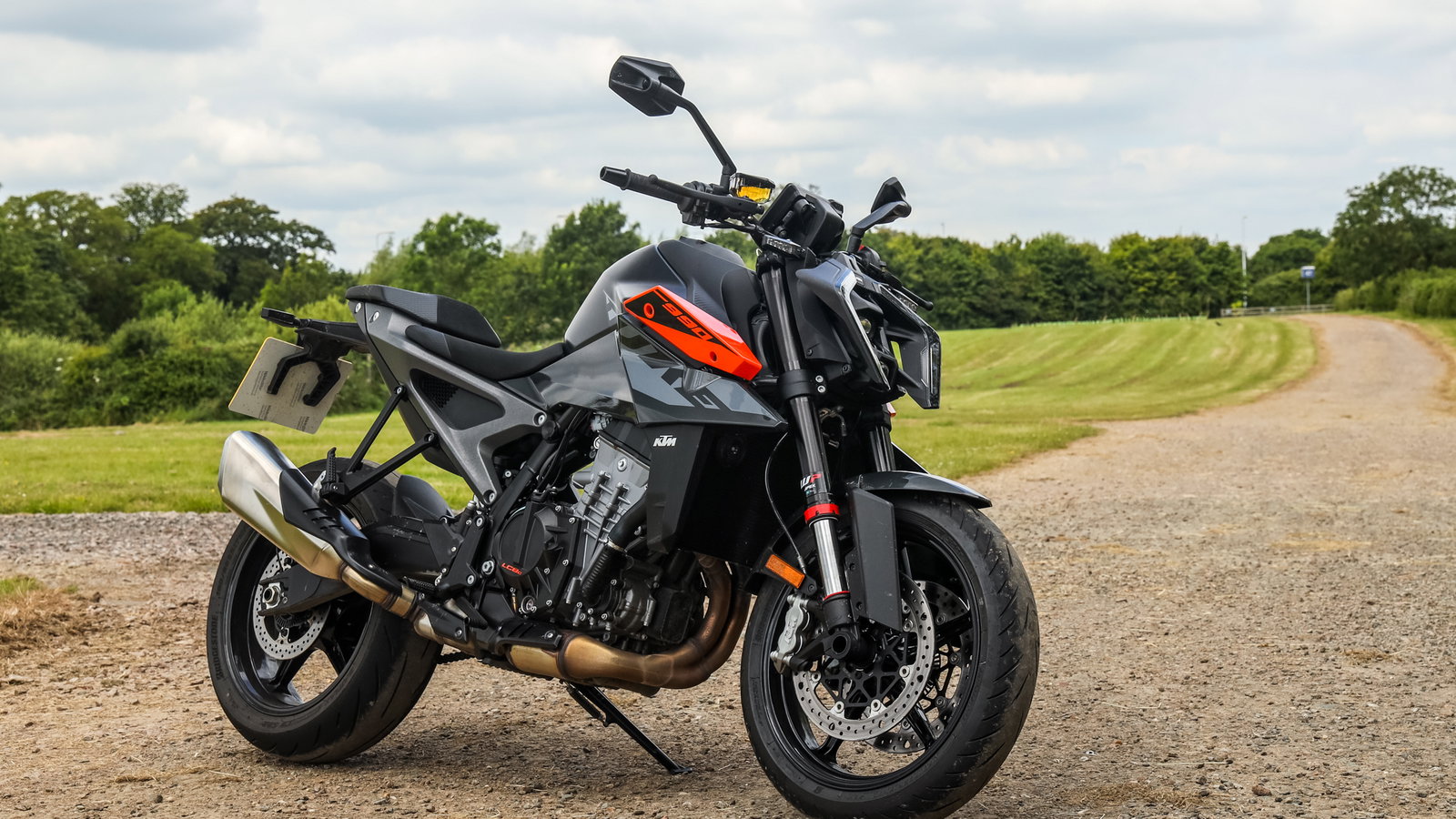 KTM 990 Duke - front