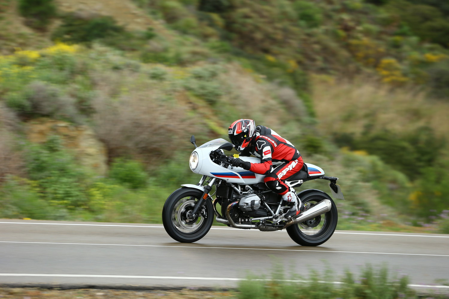 First ride: BMW R nineT Racer and R nineT Pure review | Visordown