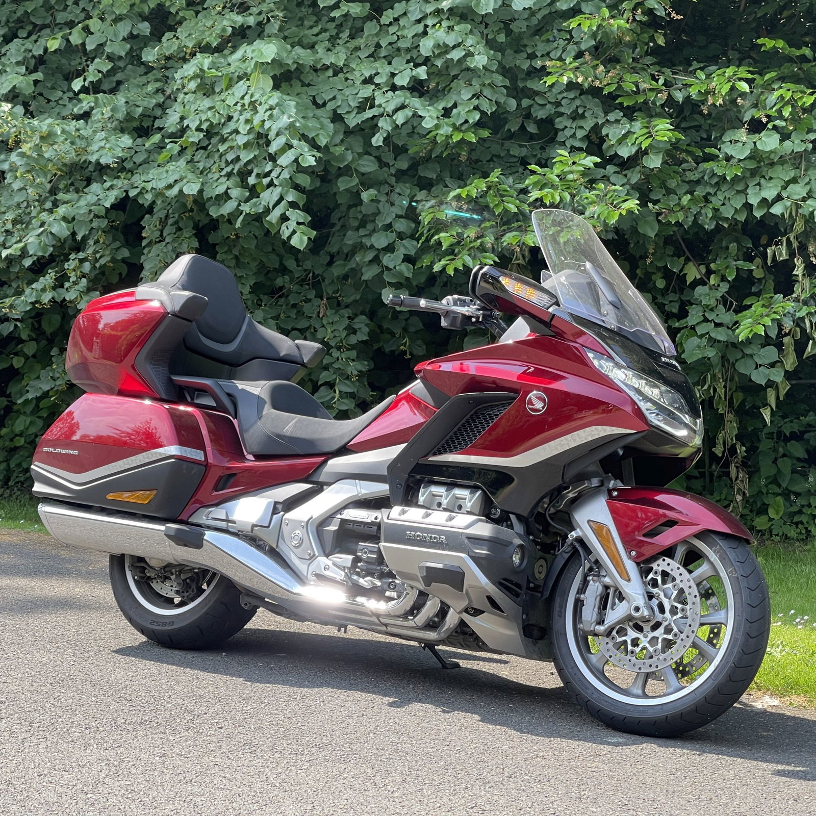 GL1800-Gold-Wing-Visordown-