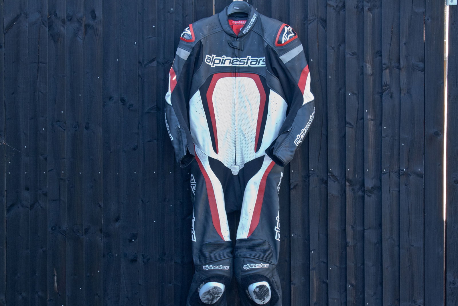 Review: Alpinestars Motegi one-piece suit - £649.99 | Visordown