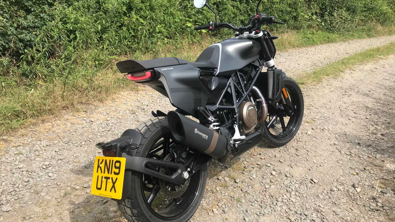 Husqvarna Svartpilen 701 Review