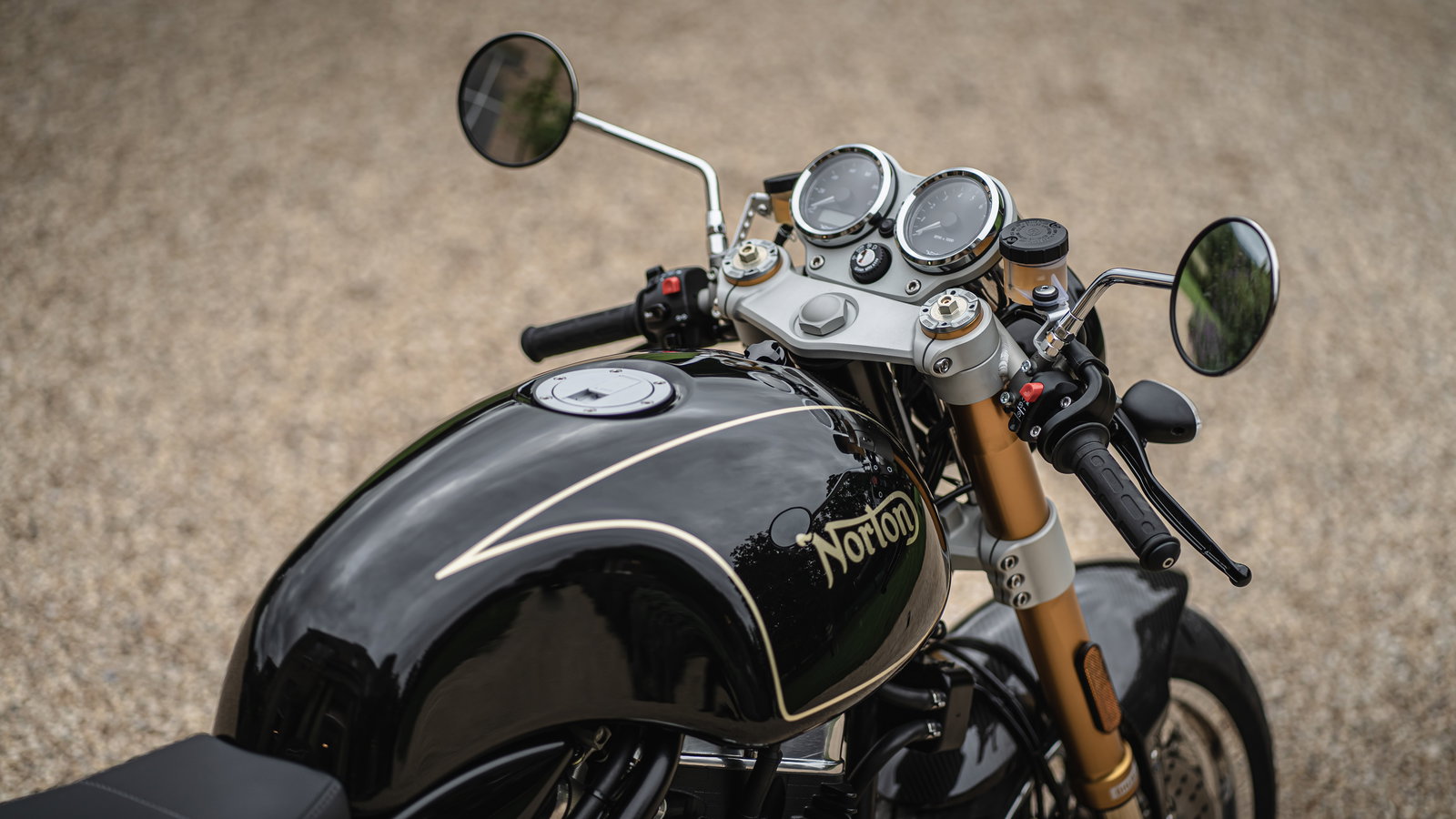 Norton Commando 961 Cafe Racer 2023