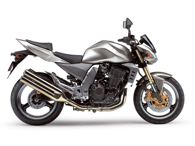 Z1.Z2.Z750RS.Z1000MK2.Z400FX ショートピッチタンクエンブレム 当時物