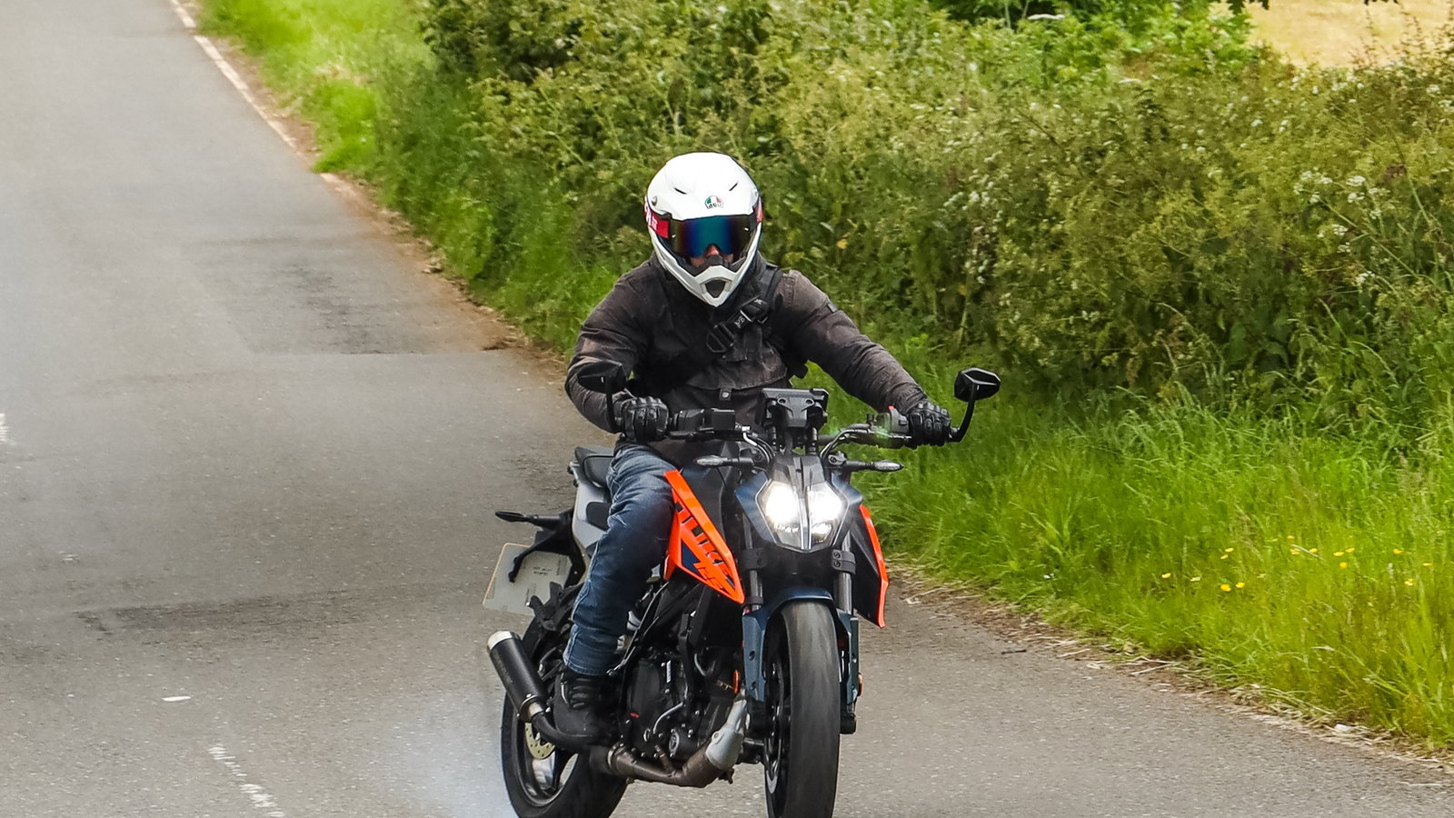 the 2024 KTM 125 Duke