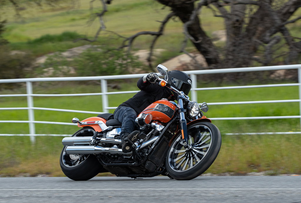 ハーレーダビッドソン Breakout™ 117 | Harley-Davidson® 高松