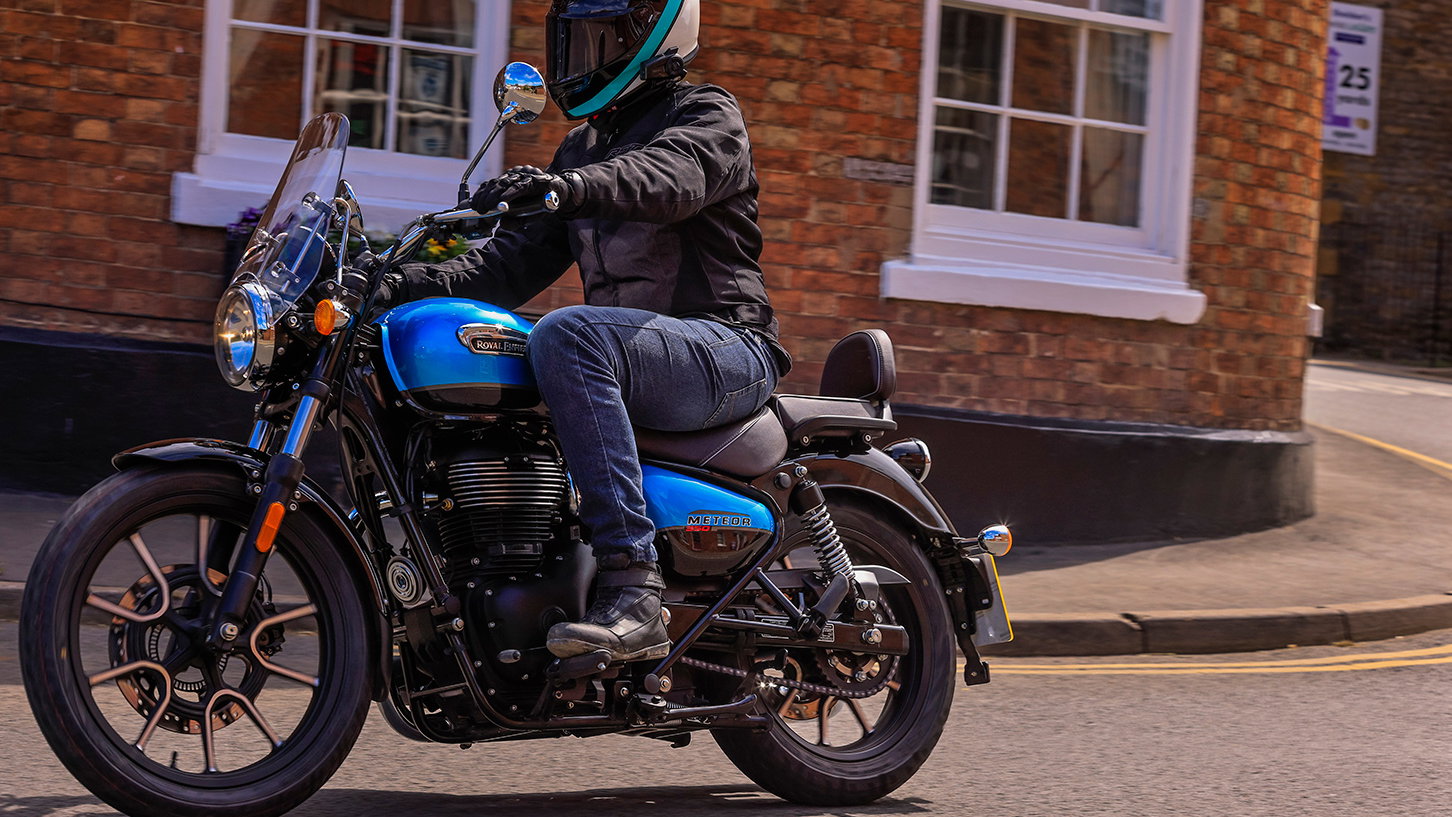 Meteor 350 town riding review