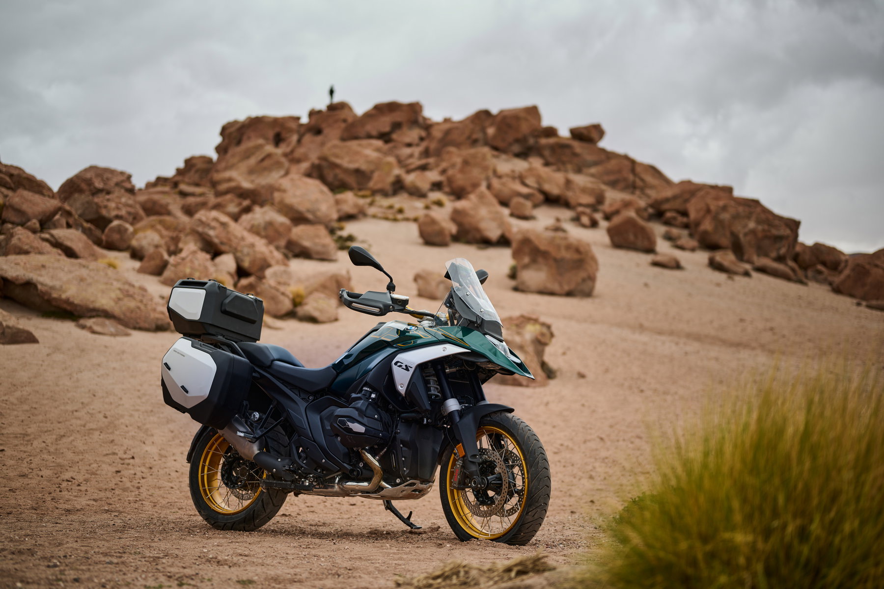 Gs System BMW R1300 GS gets clever electrified Vario luggage system | Visordown