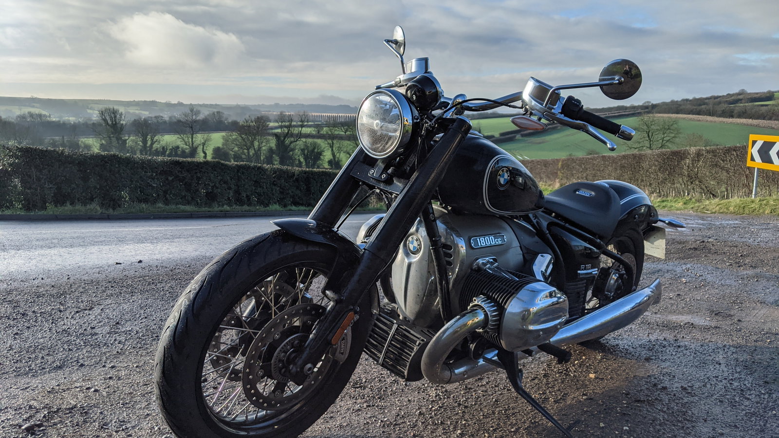 BMW R18 2021 beauty side