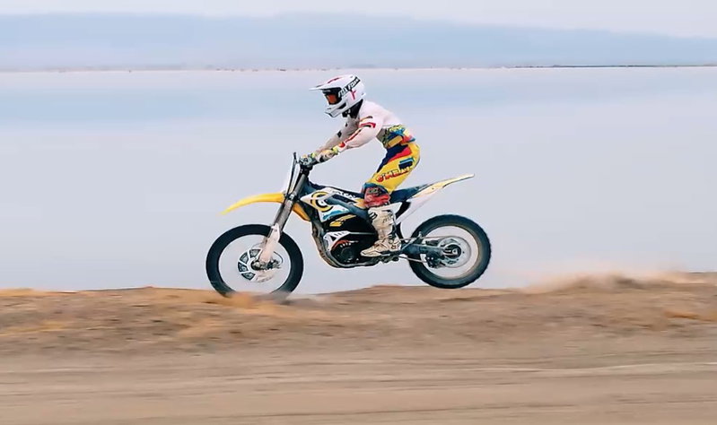 Storm Bee R Full-sized Sur Ron Storm Bee dirt bike finally breaks cover | Visordown