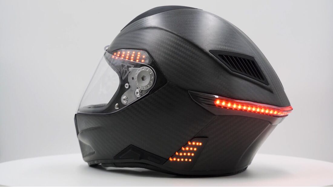 Vata7 X1 LED helmet.