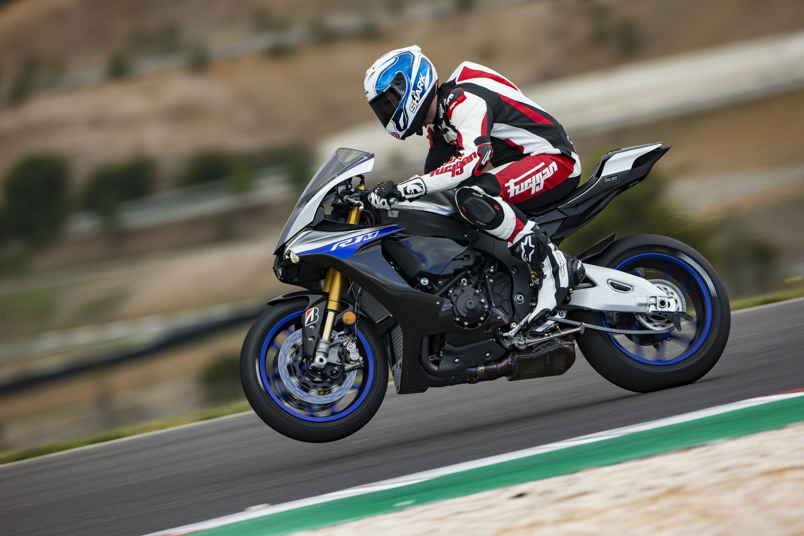 2018 R1M review | Visordown