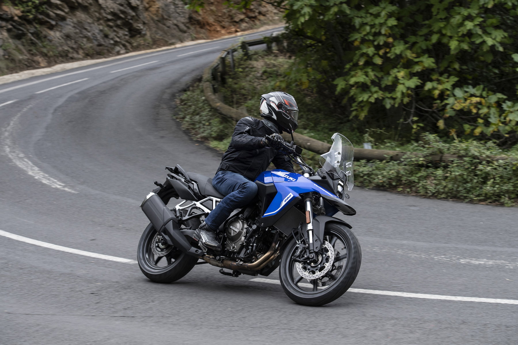 800 Re Suzuki V-Strom 800 RE review: another talented middleweight ADV | Visordown