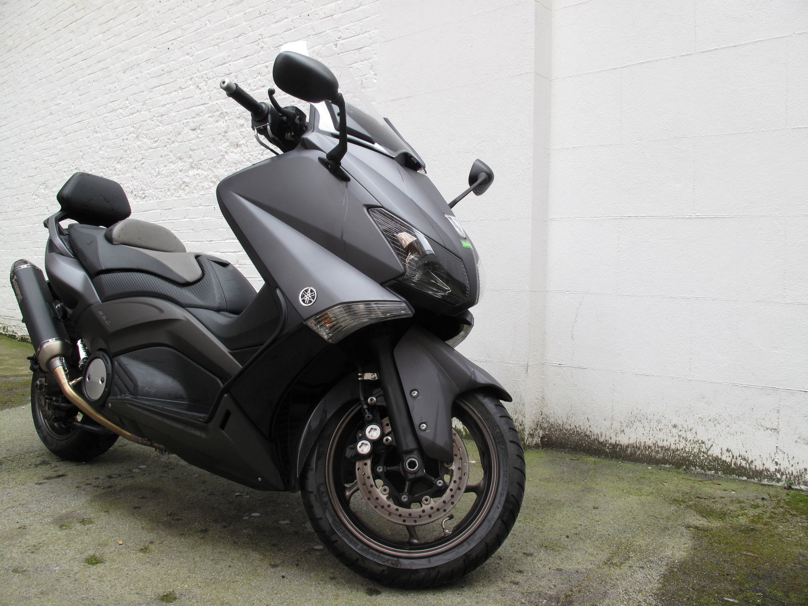First Ride: 2013 Yamaha TMAX Black Max 530 review