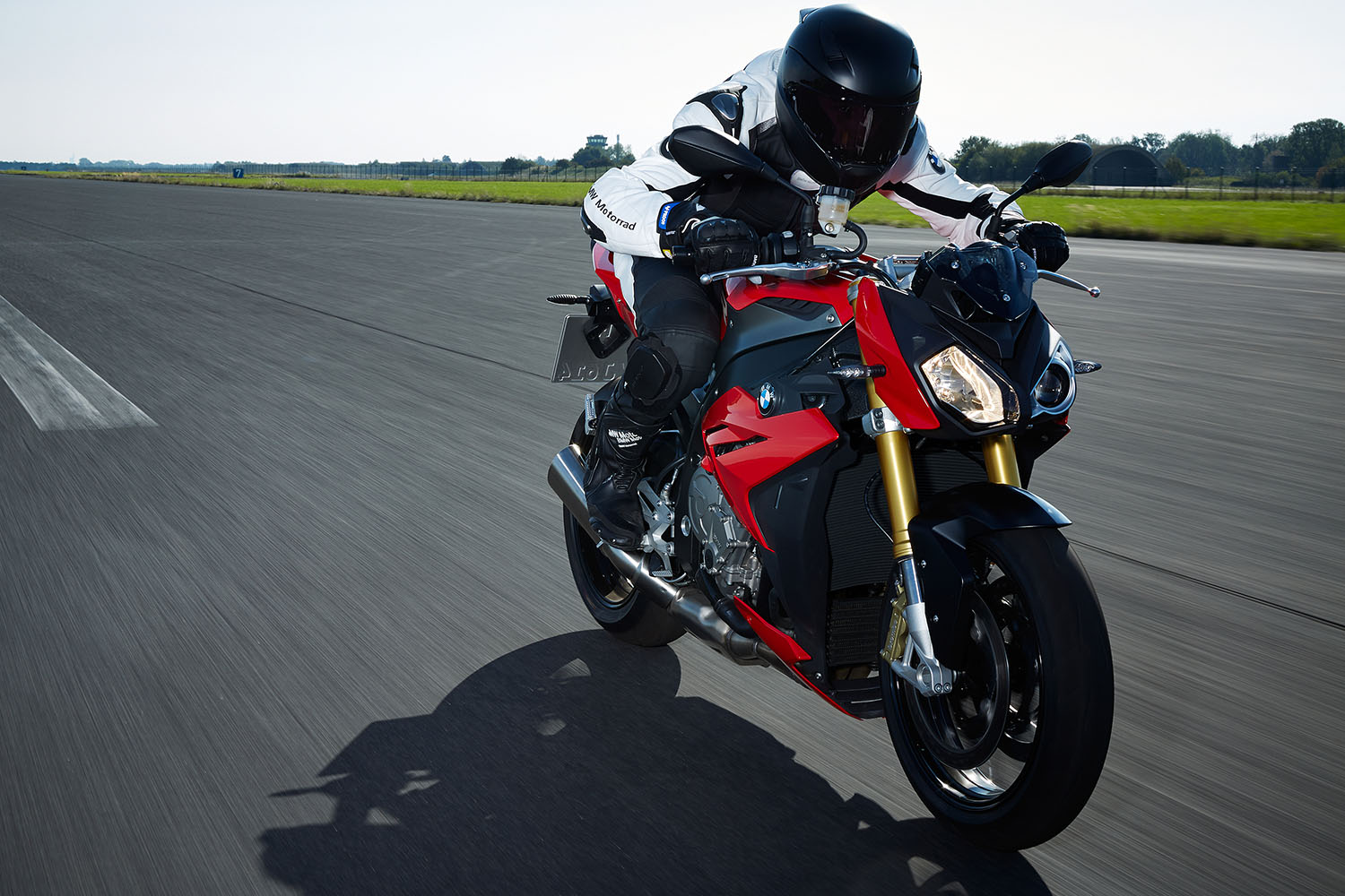 Official: 2014 BMW S1000R in full