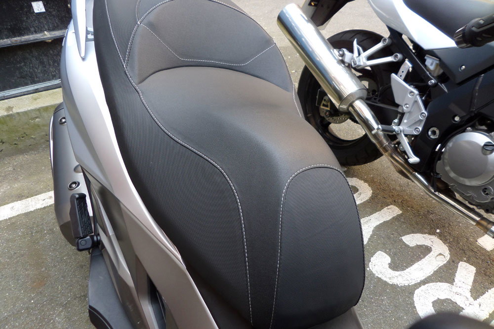 First look: 2014 Kawasaki J300