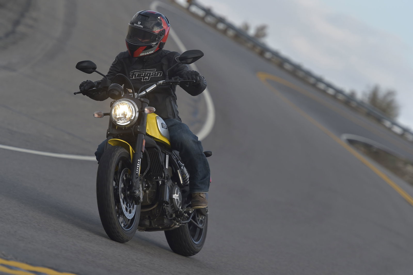 Ducati Scrambler Icon (2015) review
