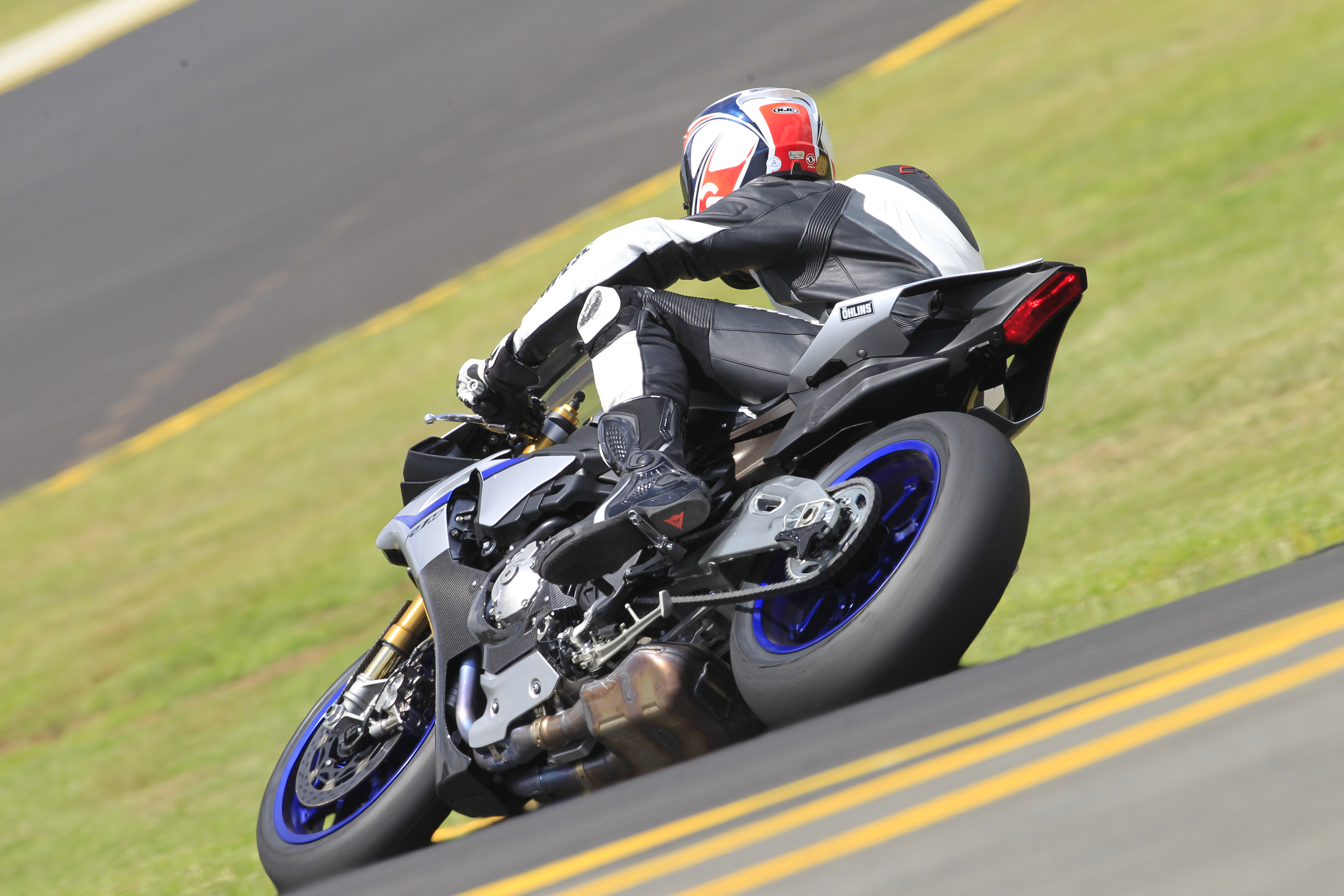 First ride: Yamaha R1 and R1M review | Visordown