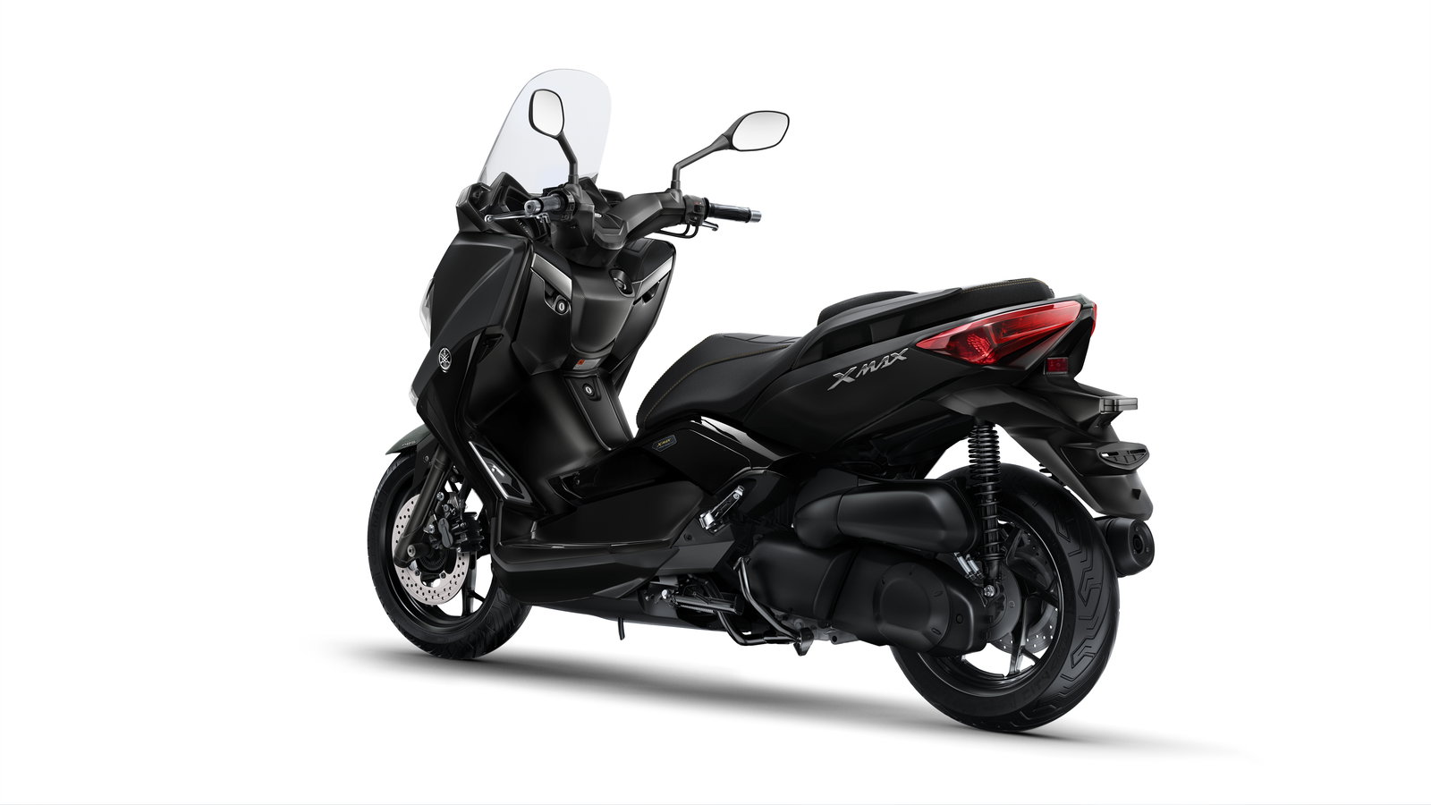 New X-MAX IRON MAX heads Yamaha scooter updates for 2016
