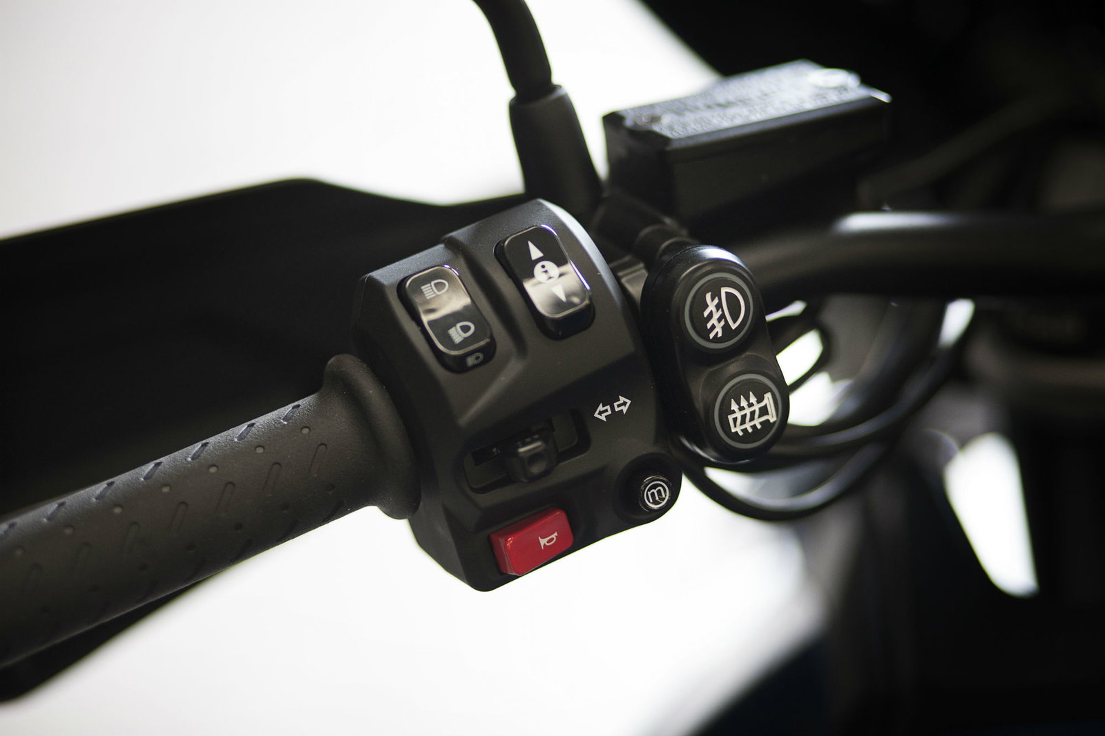 2016 Triumph Tiger Explorer debuts