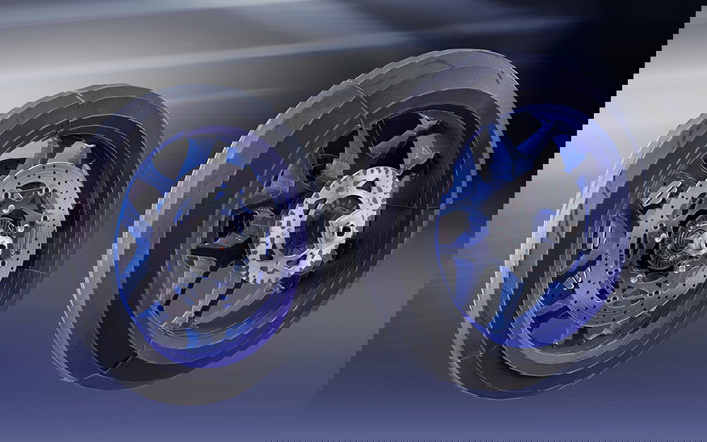 Download a free origami-style Yamaha R1M