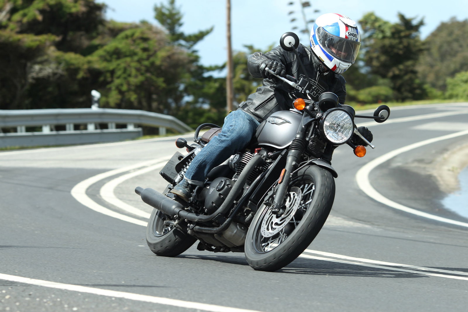 Bonneville T120 review