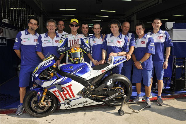 YAMAHA MotoGP FIAT VOX⁈ Rossi Back on Podium as Fiat Yamaha Fight it Out at Motegi