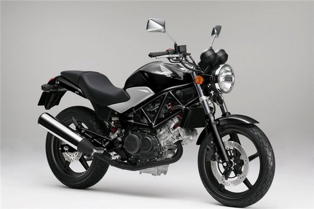 バイク VTR250 First Look: 2011 Honda VTR250 | Visordown
