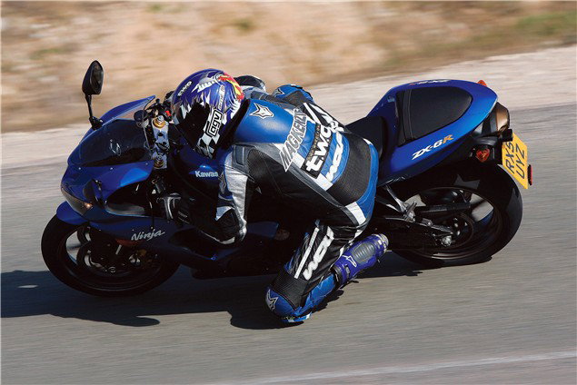 Niall's Spin: 2005 Kawasaki ZX-6R review | Visordown