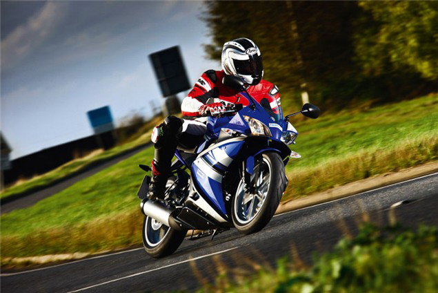 ヤマハ　YZF-R125  2009年式　 Yamaha YZF-R 125 2009 - Motorcycle specifications, reviews, photos