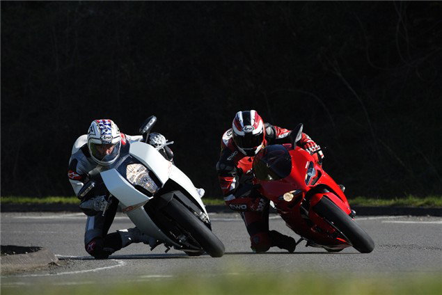 KTM RC8 vs. Ducati 1098 - Euro Fighters