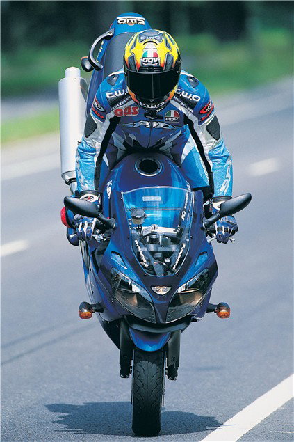 Living with a 2001 Kawasaki ZX-6R | Visordown