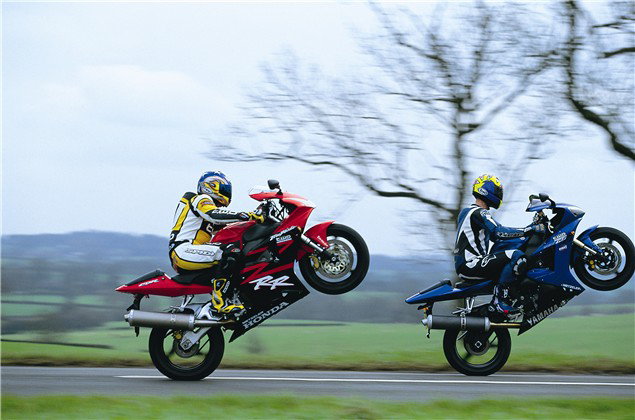 Road Test: CBR954RR vs. ZX-9R v GSX-R1000 v YZF-R1