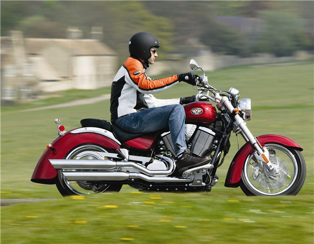 First Ride: 2004 Victory Kingpin | Visordown
