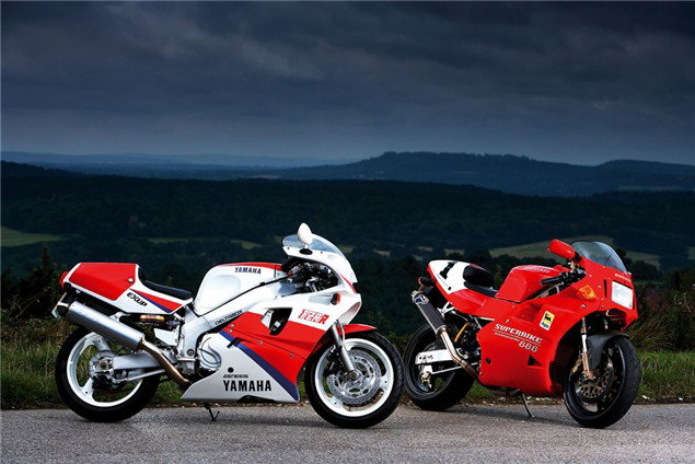 Class of '93: Ducati 888 SP5 vs Yamaha OW01 | Visordown