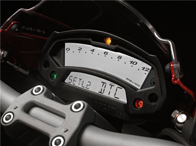 Detail pics: Ducati Monster 1100 Evo