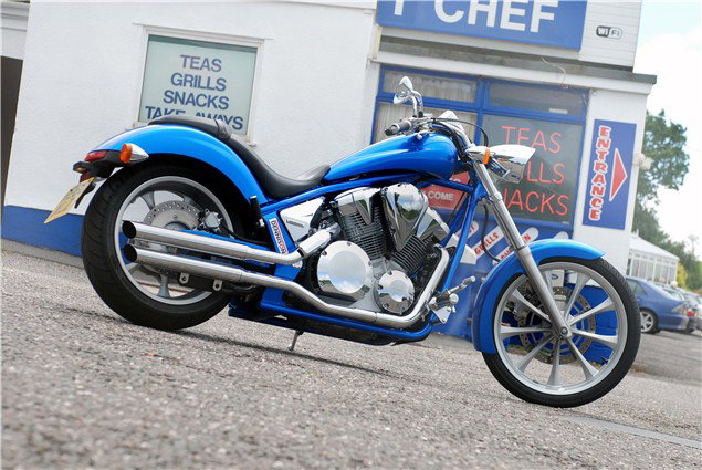 First Ride: Honda VT1300CX Fury