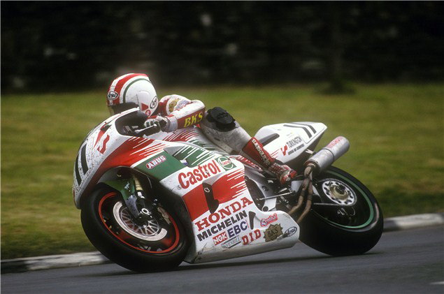 Schwantz and Mamola to ride in TT Parade