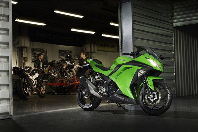 2013 Kawasaki Ninja 300 revealed | Visordown