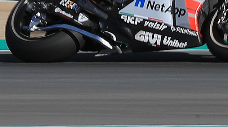 Ducati trials new rear seat, swingarm bar