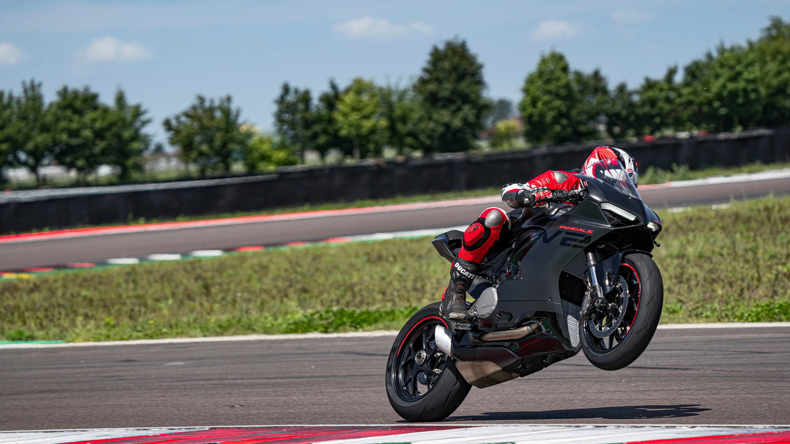 2024 Panigale V2