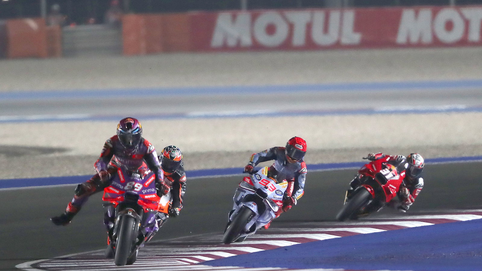Jorge Martin leads 2024 MotoGP Qatar Sprint. - Gold and Goose