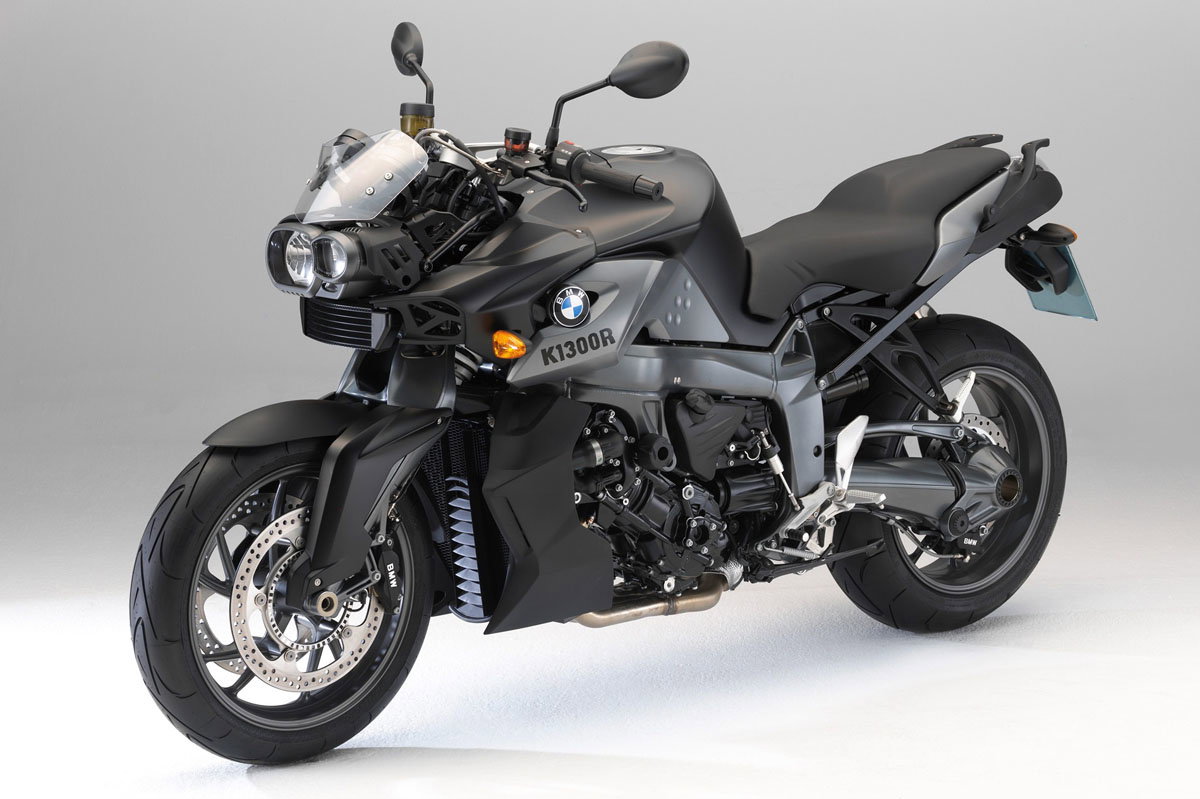 BMW introduce F800ST Touring