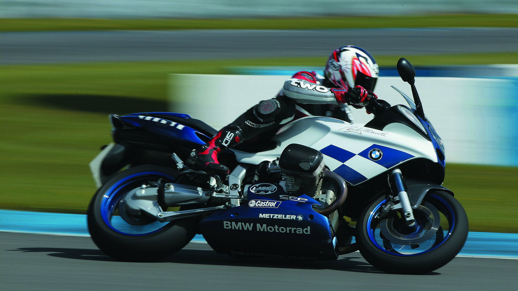 First Ride: BMW R1100S Boxer Cup Replica | Visordown
