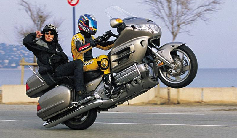 First Look: 2011 Honda VTR250