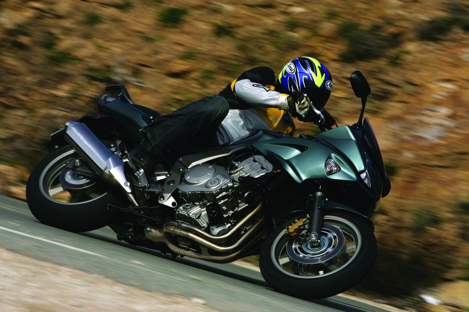 First Ride: 2006 Aprilia RSV-R