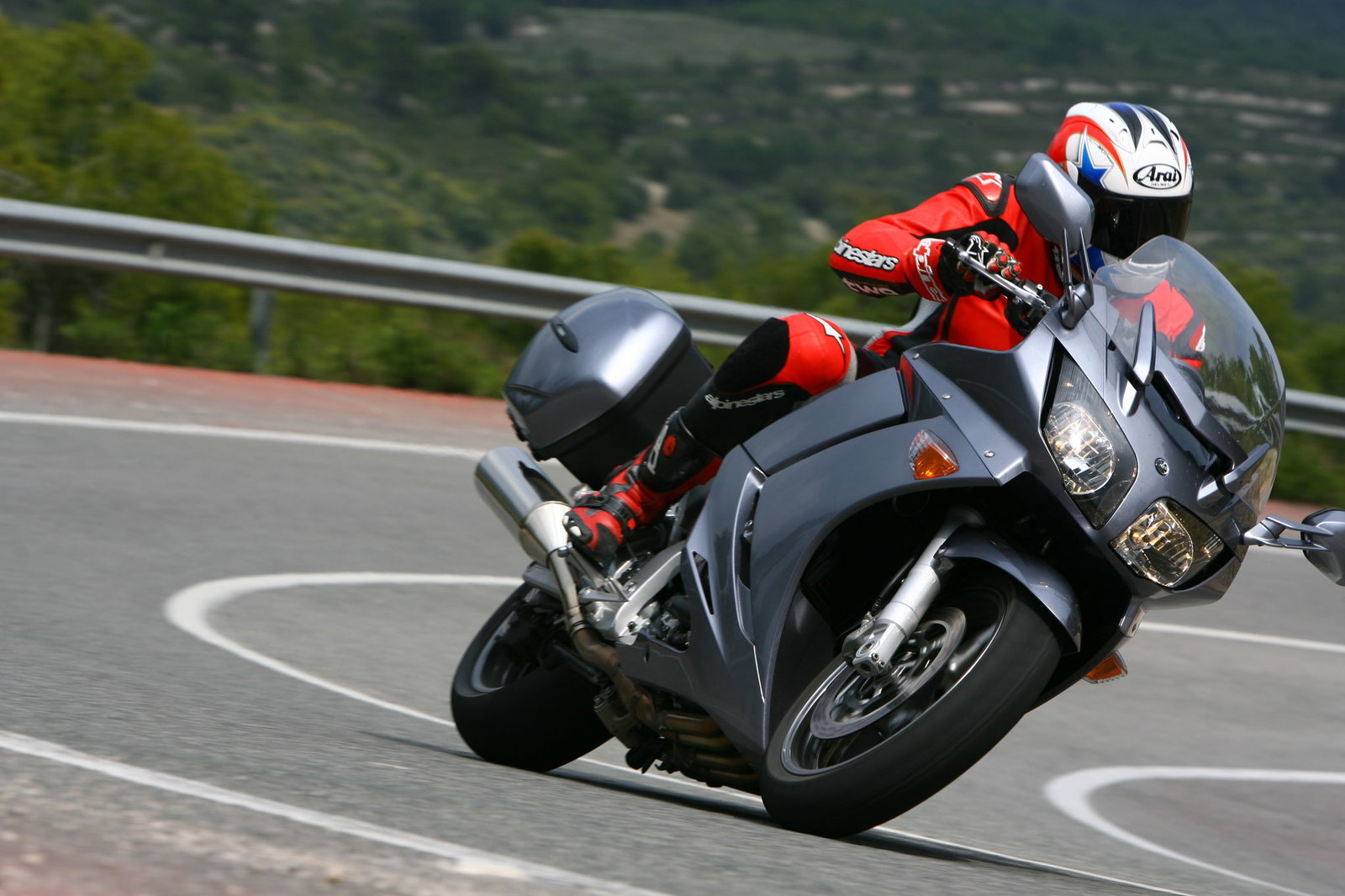 First Ride: 2006 Yamaha FJR1300 A-AS | Visordown First Ride: 2006 Yamaha FJR1300 A-AS | Visordown