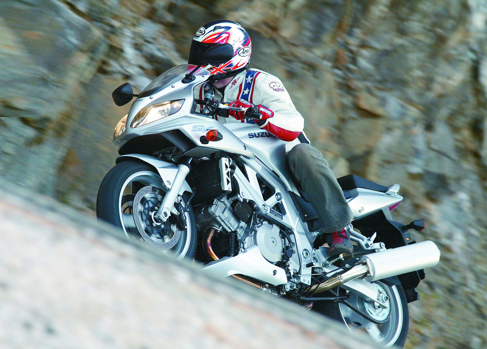 Niall's Spin: Suzuki SV1000S | Visordown